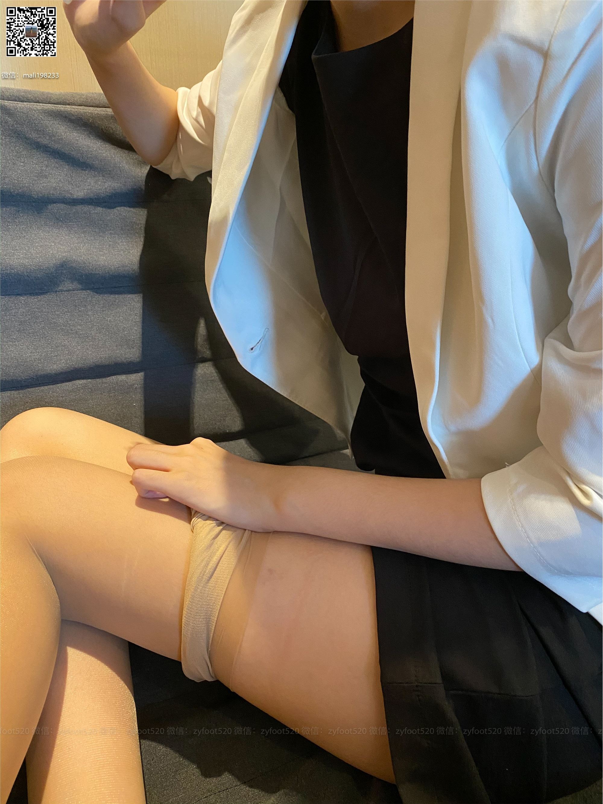 ISS系列 054 欣欣 白西装